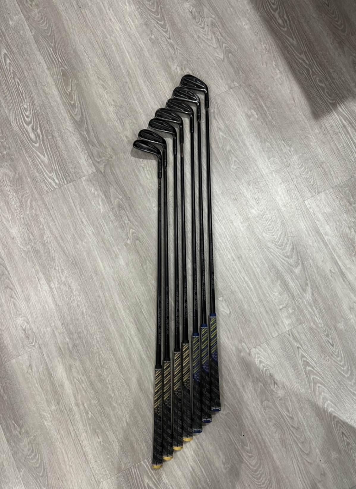 Iron Titleist T100S Black Limited Edition 110-120g Below Average 7.0 Steel PW-4 (7 clubs) Stiff Right Men