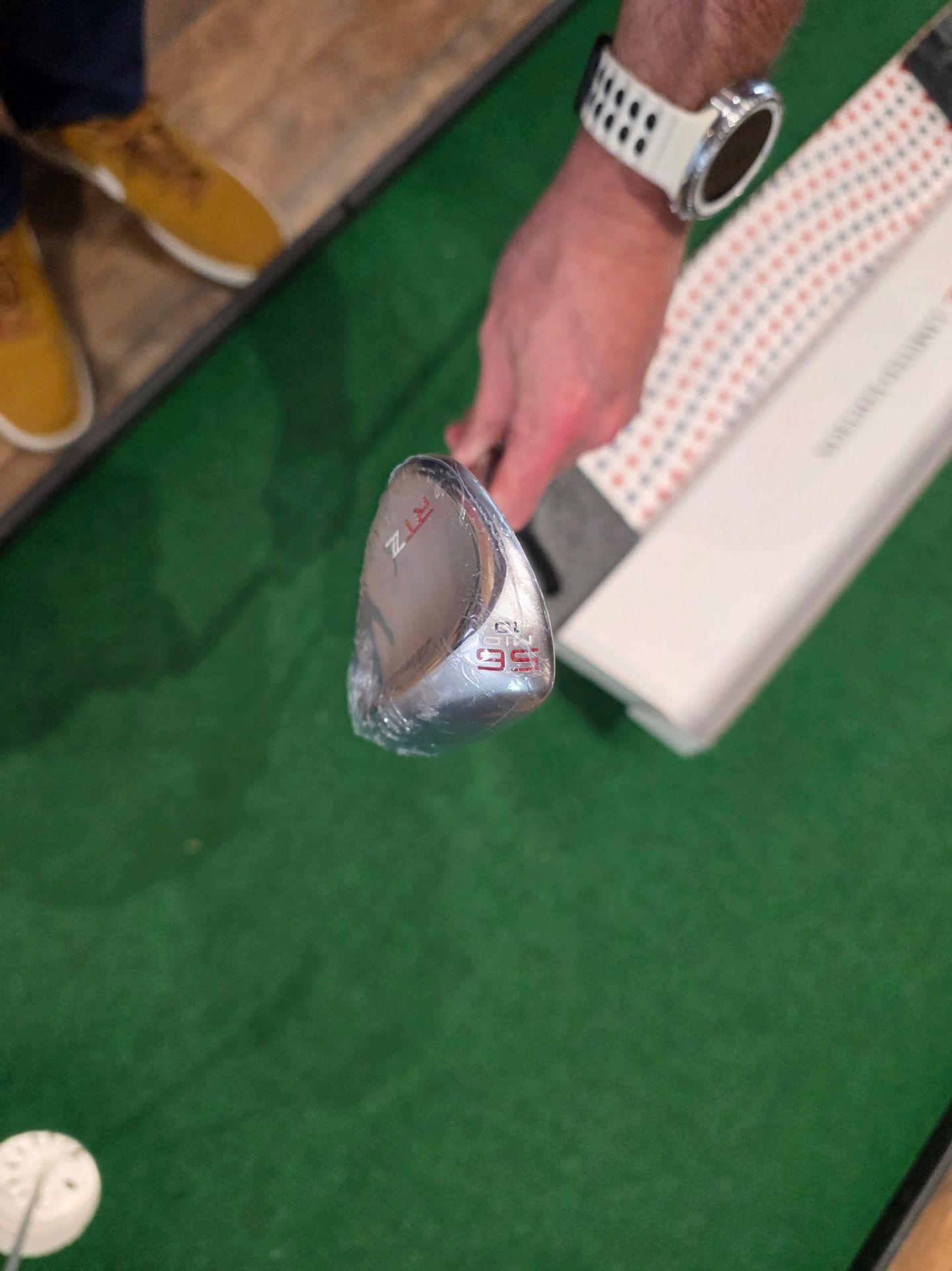 Wedge Cleveland RTZ Brand New 10.0 56° Right Steel