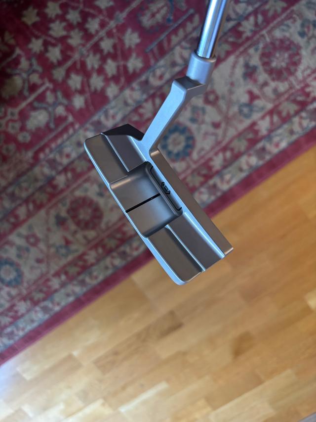 Putter Bettinardi 2023 Studio Stock 9 Plumbers Neck 35 Mint 9.5 Blade Steel Right