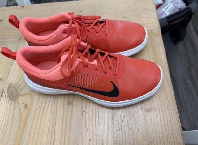 Women´s Shoe Nike 7 Orange Good Condition 8.0 Spikeless