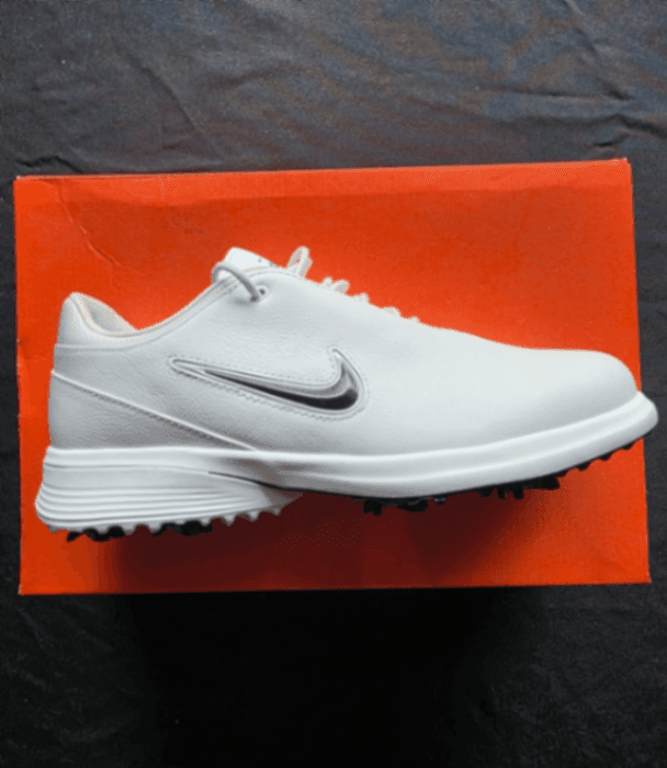 Men´s Shoe Nike 8 White Spiked New with Tags