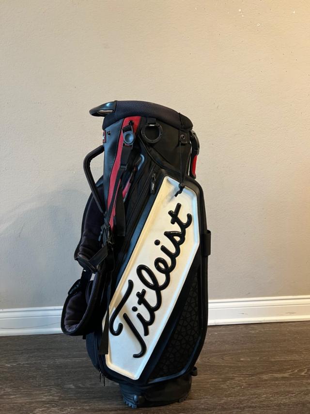 Bag Titleist Stand Bag Black Good Condition 8.0