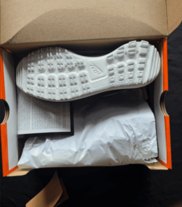 Men´s Shoe Nike 3 White New with Tags Spikeless