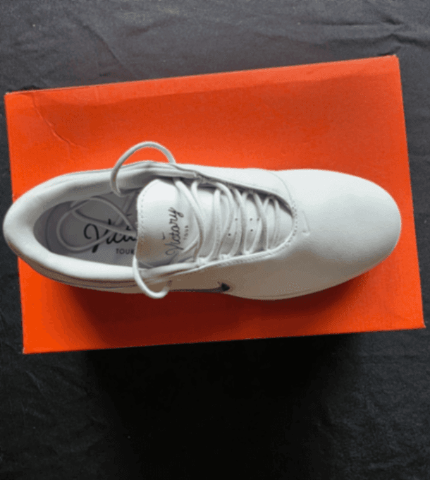 Men´s Shoe Nike 8 White Spiked New with Tags