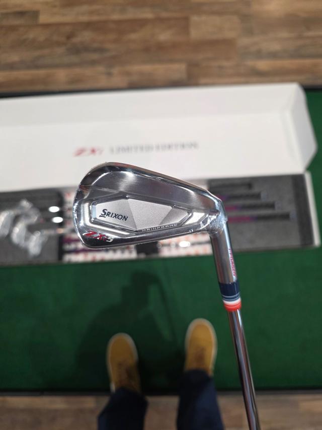 Iron Srixon ZXi5 GW-5 (7 clubs) Right Men Brand New 10.0 110-120g Steel