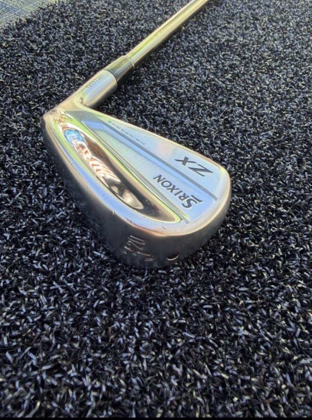 Utility Iron Srixon ZX Utility Graphite Extra Stiff Right Men Above Average 9.0