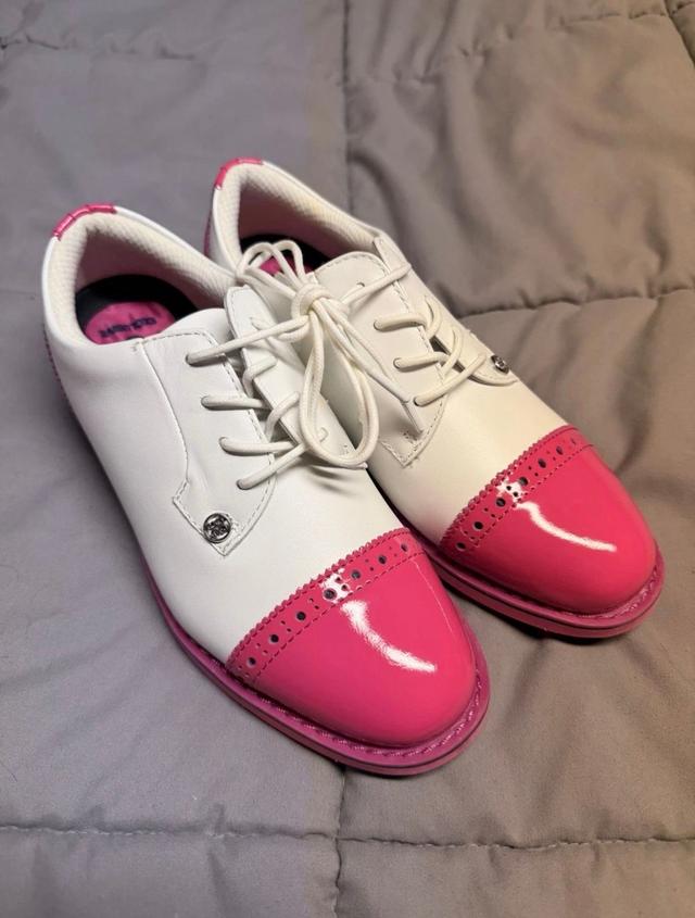 Women´s Shoe G G Fore 6 White New without Tags Spikeless