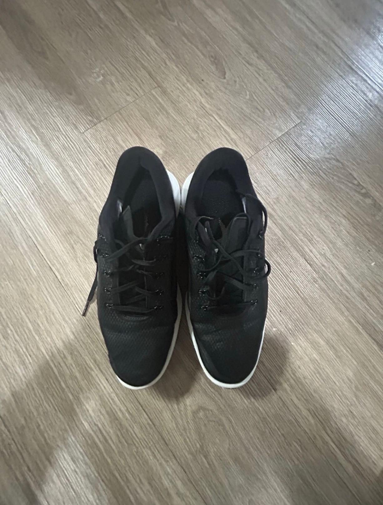 Women´s Shoe Nike 8 Black Medium Good Condition 8.0 Spikeless