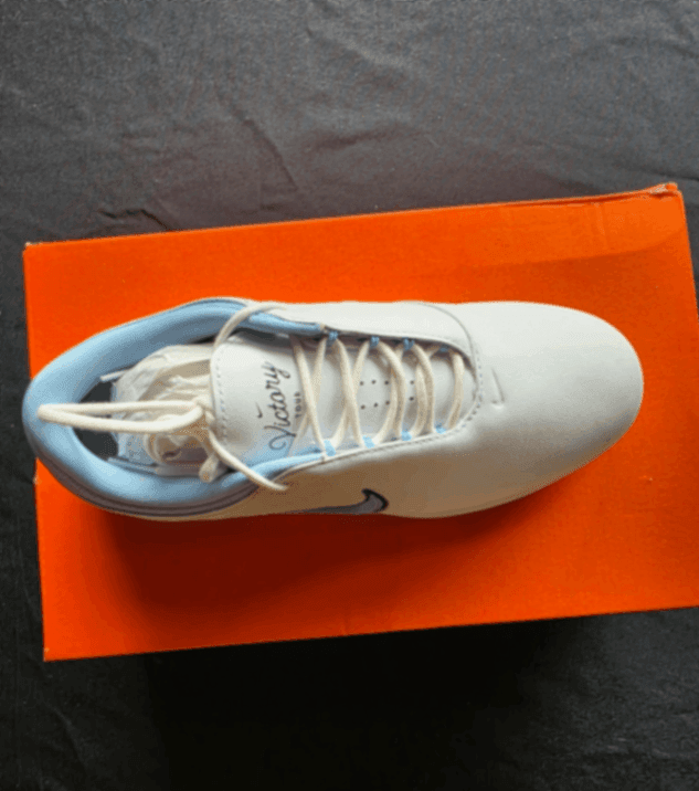 Men´s Shoe Nike 7,5 White New with Tags Spiked