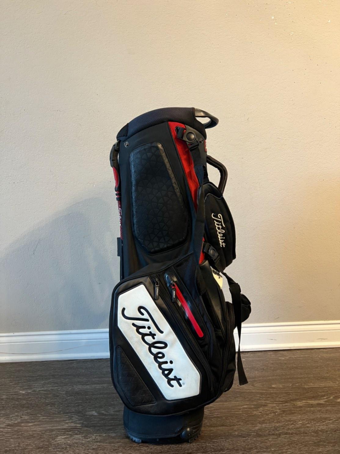 Bag Titleist Stand Bag Black Good Condition 8.0