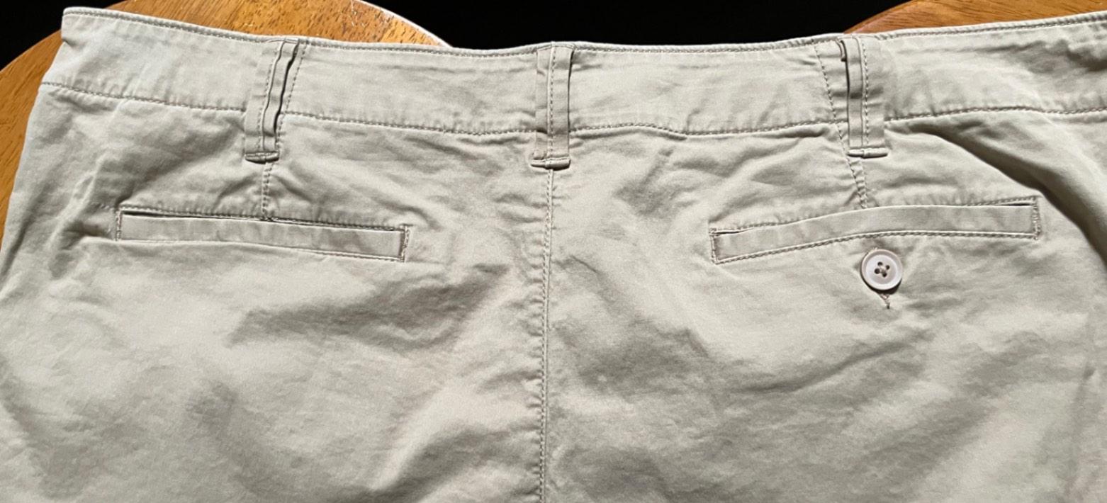 Men´s Appare Men´s Golf Shorts 40L (M Long) Khaki Good Condition 8.0
