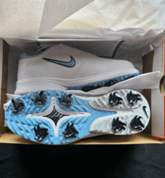 Men´s Shoe Nike 7,5 White New with Tags Spiked