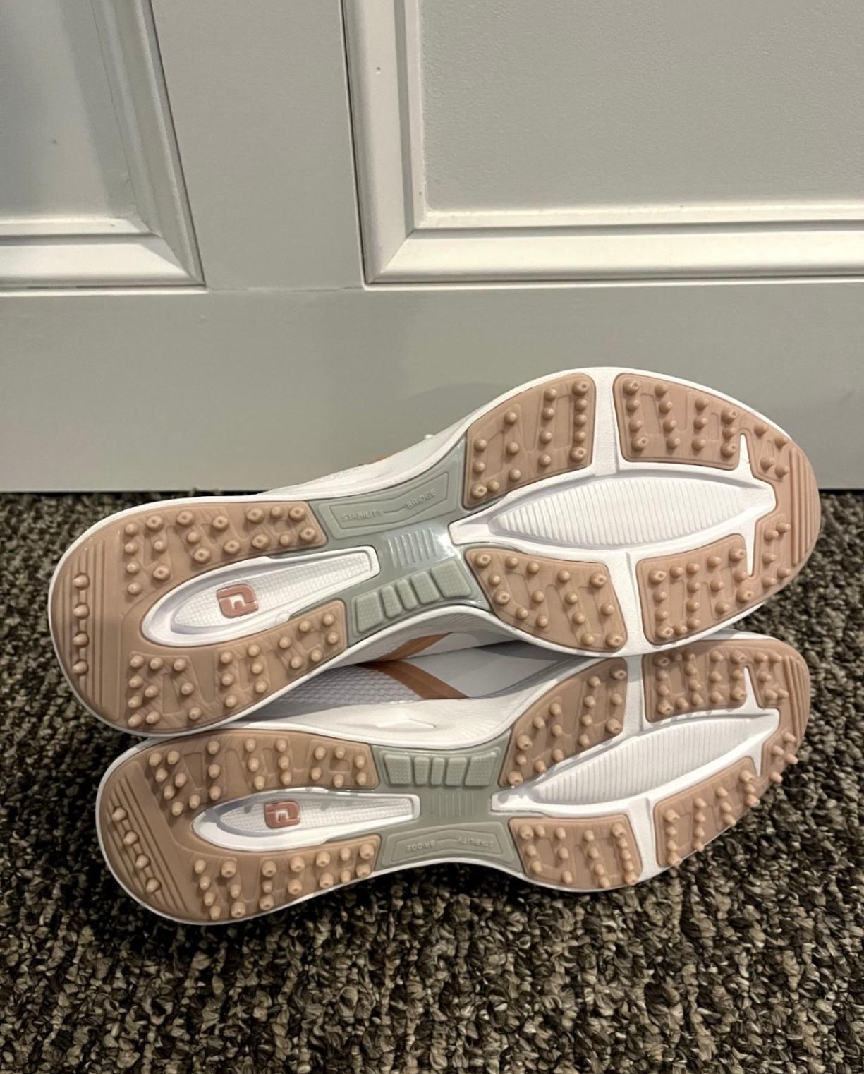 Women´s Shoe FootJoy 9 White Medium Excellent Condition 9.0 Spikeless