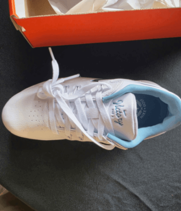 Men´s Shoe Nike 7,5 White New with Tags Spiked