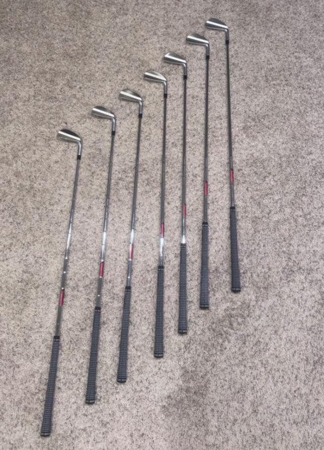 Iron Takomo 100-110g Regular Above Average 9.0 PW-4 (7 clubs) Right Men Steel