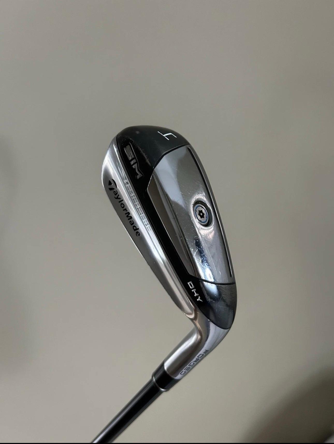 Utility Iron TaylorMade SIM DHY 60-70g Above Average 9.0 Graphite Regular Right Men