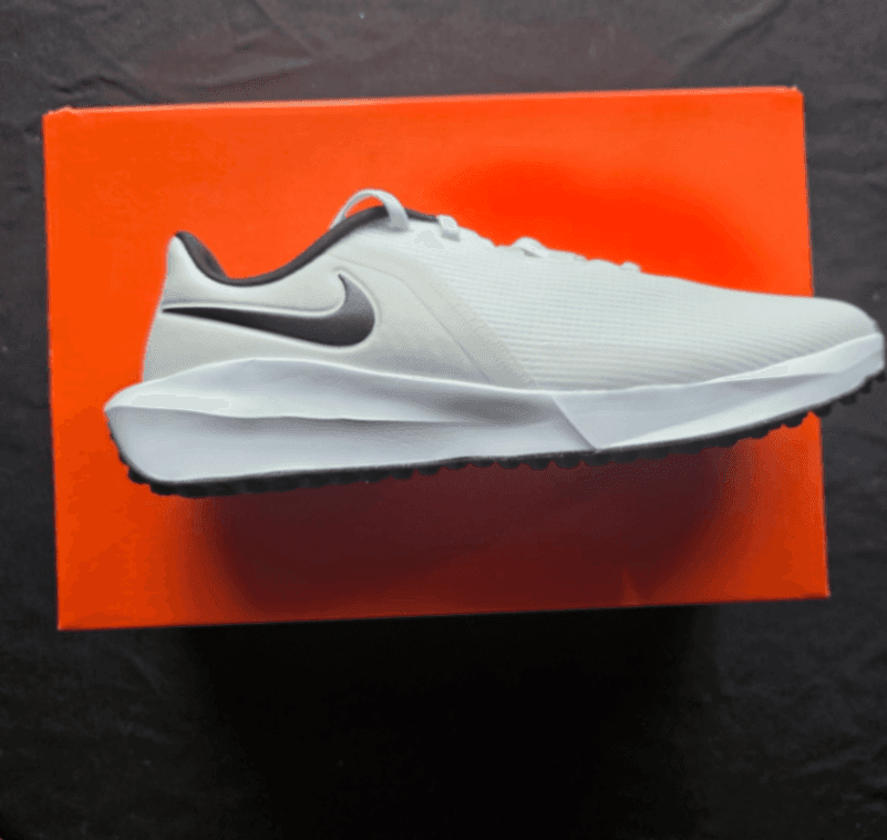 Men´s Shoe Nike 6 New with Tags White