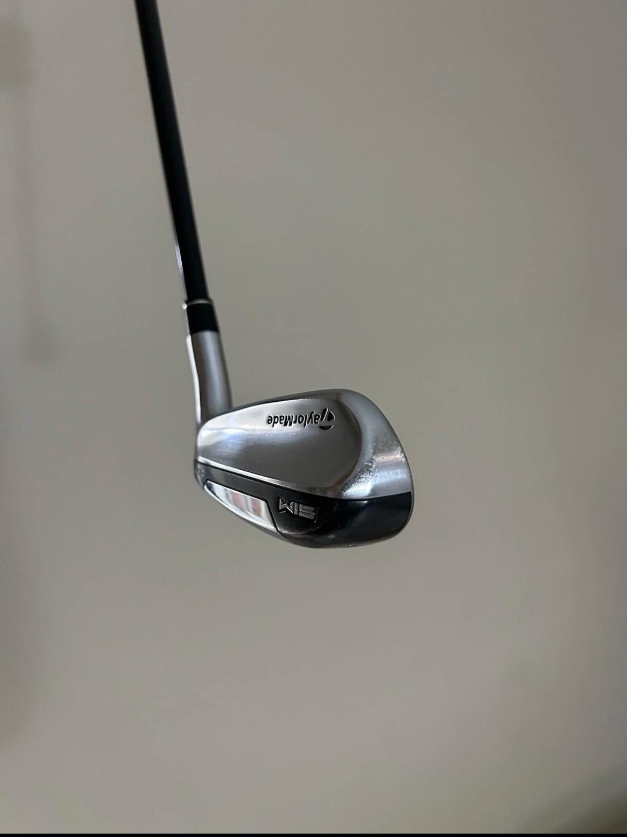 Utility Iron TaylorMade SIM DHY 60-70g Above Average 9.0 Graphite Regular Right Men