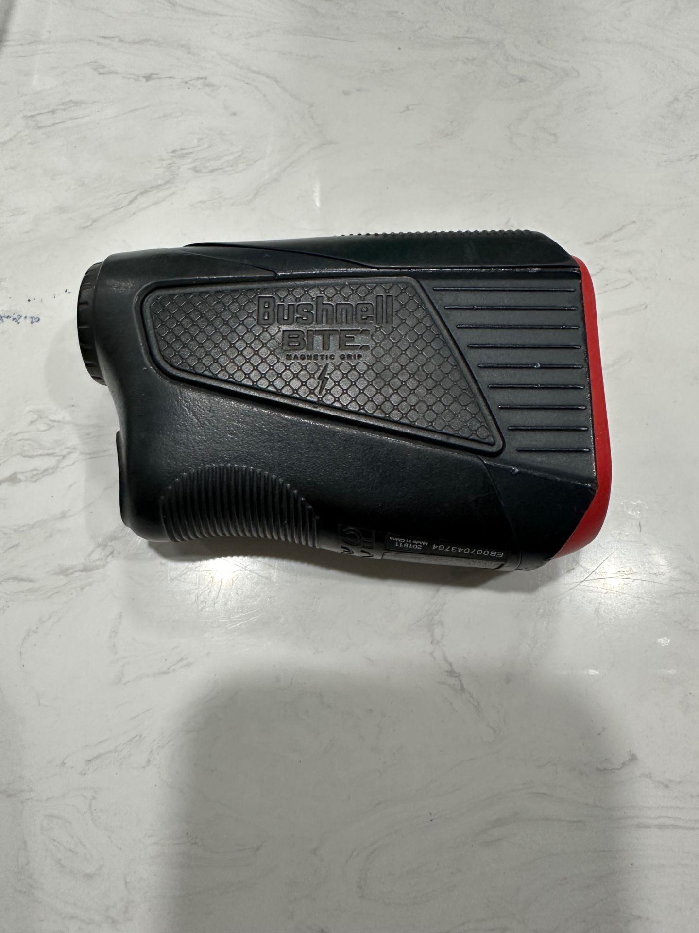 Rangefinder Bushnell Tour V5 Shift Poor Condition <6.0