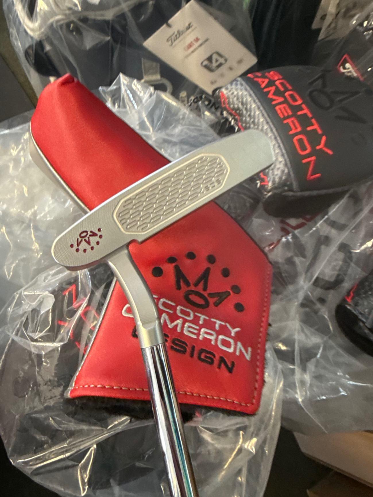Putter Scotty Cameron STUDIOSTYLESantaFe 35 Blade Brand New 10.0 Steel Right Men