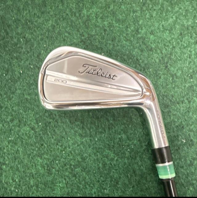 Utility Iron Titleist 2023 T200 Utility 80-90g Mint 9.5 Graphite Stiff Right Men
